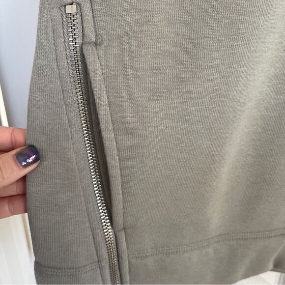 Athleta Cozy Karma Side Zip Funnel Neck  Sweatshirt Sz M Gently Loved - Picture 8 of 10